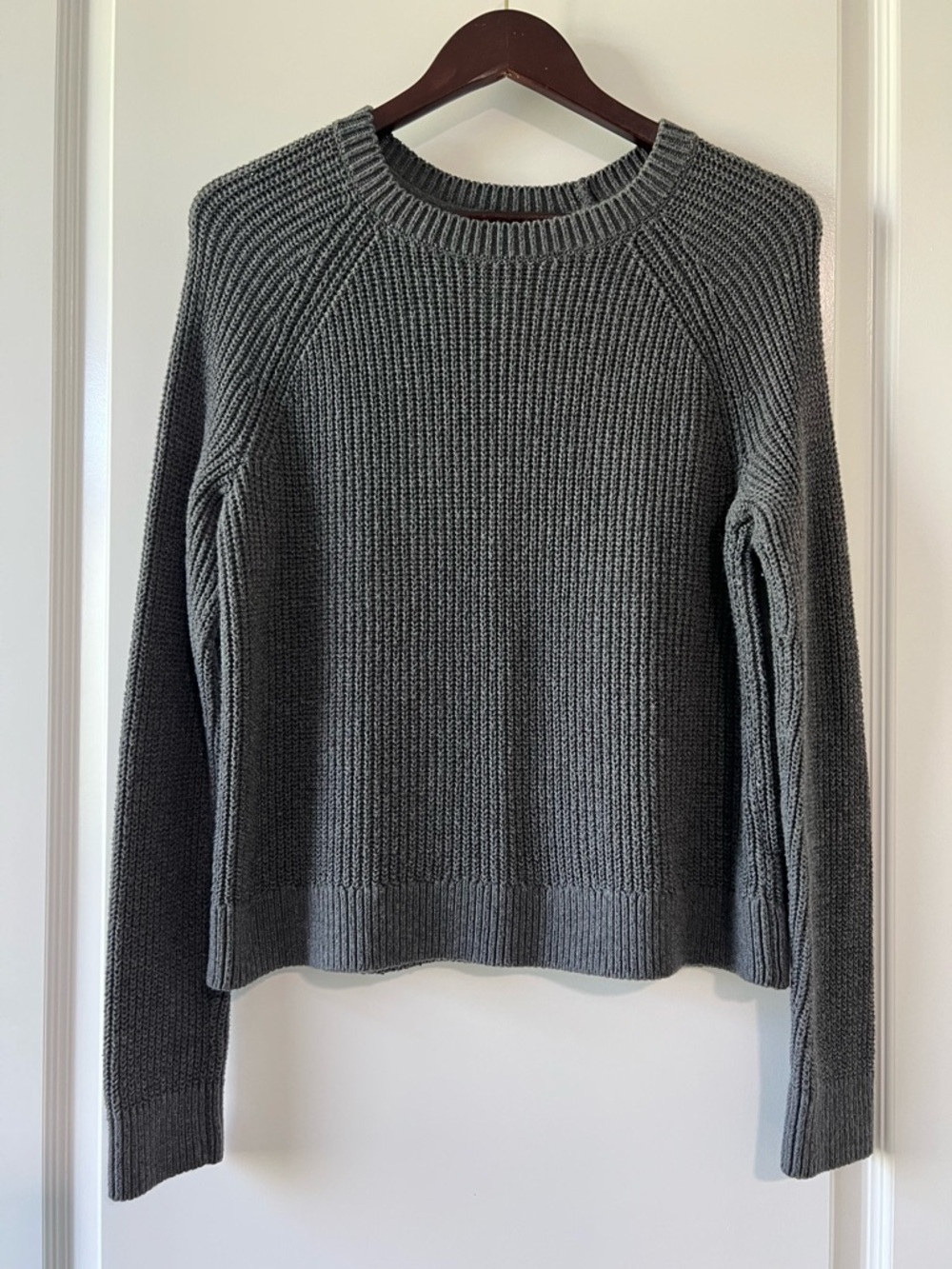 Abercrombie & Fitch Sweater Womens S Gray Knit Crew Neck Raglan Sleeve Pullover